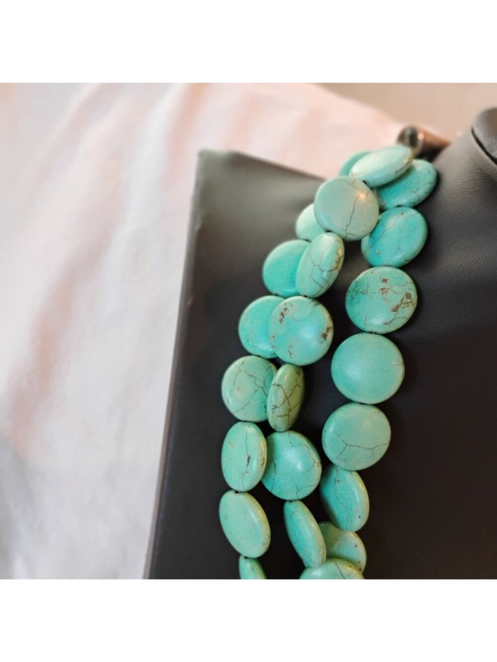 Southwest Style Triple Strand Faux Turquoise Disc Necklace Dyed Howlite 20" - Picture 3 of 12